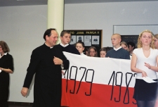 2001 - Gimnazjum nr 2 - 23. rocznica wyboru papieża Jana Pawła II