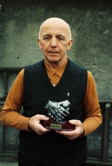 2002 - Szymański Marian - laureat orderu radości