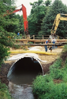 2003 - ul. Powstańców Wielkopolskich - budowa mostku