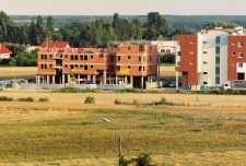 2003 - Nowe Centrum Lubonia - zbliżenie i widok z OSP