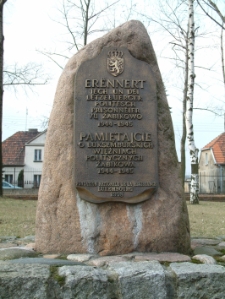 2004 - Pomnik Luksemburski