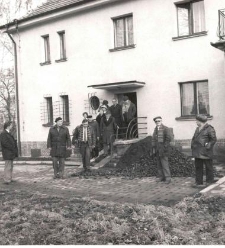 1986 - otwarcie żłobka przy ul. Źródlanej