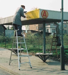 1994 - przystanek autobusowy - malowanie