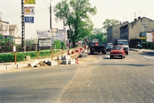 1995 - ul. Armii Poznań - wymiana krawężników, budowa zatoki dla autobusów