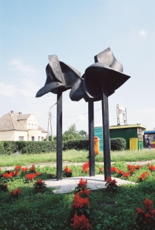 2000 - rzeźba "Rozkwit"